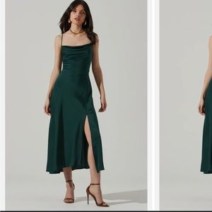 ASTR the label Gaia dress. Hunter Green. Never worn